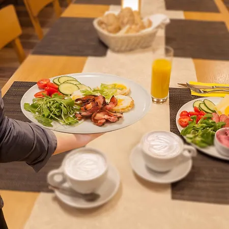 Lidovy Dum Hotel 3*