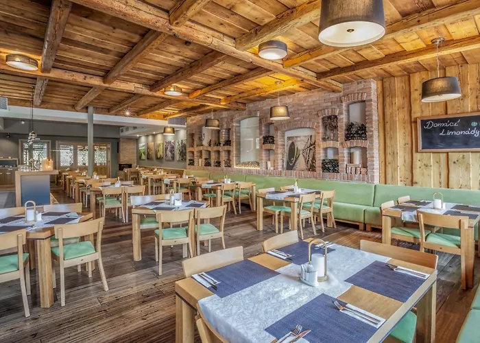 Lidovy Dum Hotel Bzenec